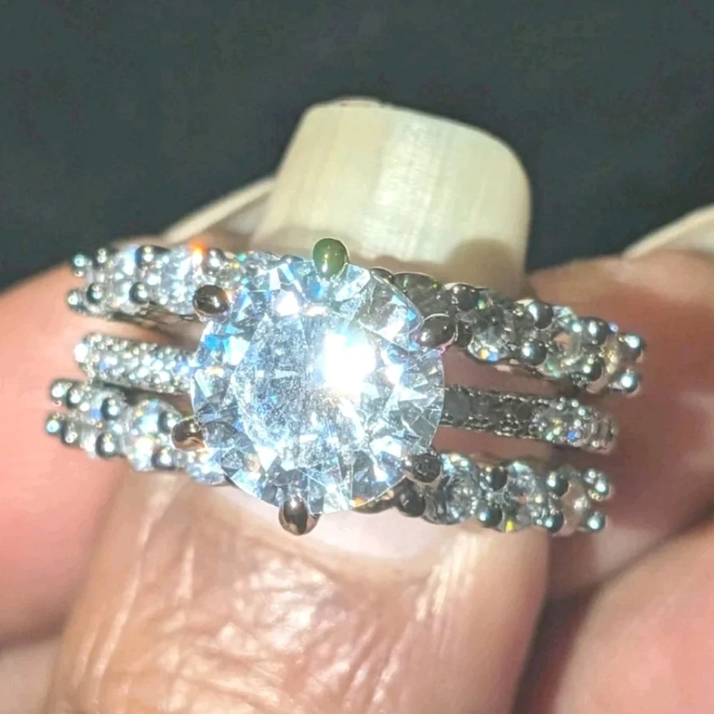 Shimmering 5Ct Round Cut Moissanite Trio Silvery Bridal Wedding Ring Set